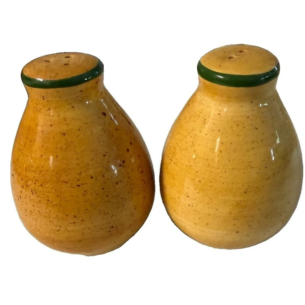 Vtg Hand Painted Ceramic Fruit Salt And Pepper Shakers Pear Strawberry 3